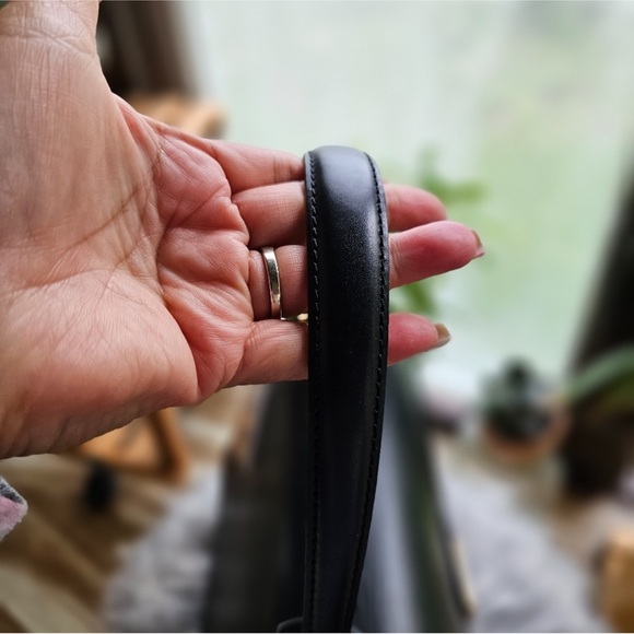 Authentic Louis Vuitton Epi Concorde Handbag - Picture 11 of 13